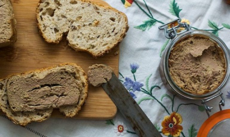 Historia y tradición del paté de perdiz de La Carolina