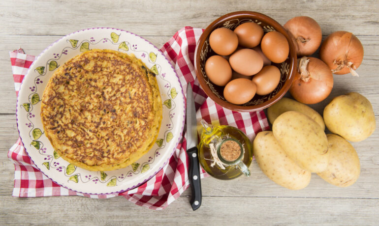 Hecho en España, nos presentamos