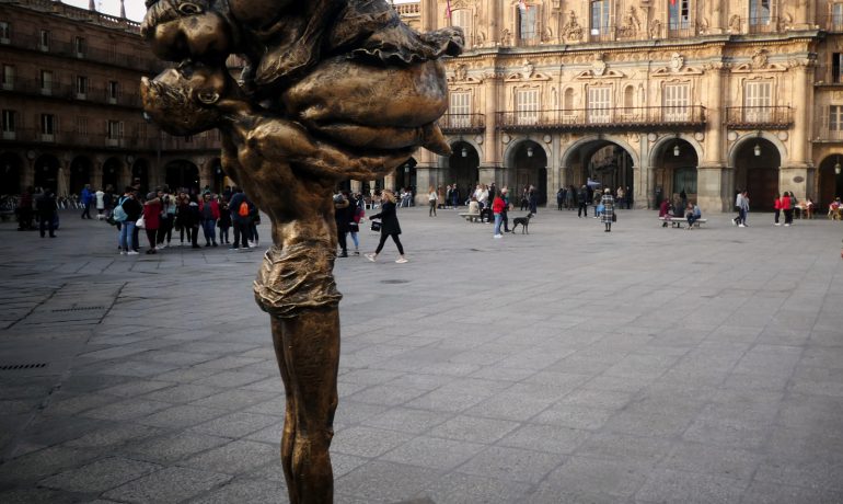 El amor lo soporta todo